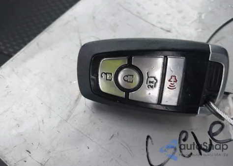 2025 Ford Escape St-Line from USA, damaged, VIN 1FMCU0MN3SUA09631